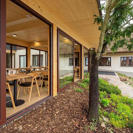 ולהראד Hotel Skanzen מראה חיצוני תמונה