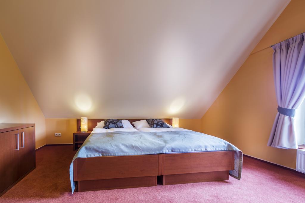 ולהראד Hotel Skanzen חדר תמונה